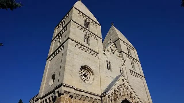Jak wybrać idealną zmywarkę do swojego domu? Przewodnik